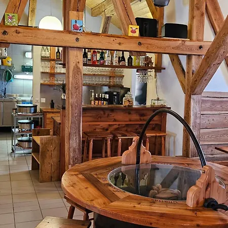 Mandelon, Buvette Et Oda ve Kahvaltı